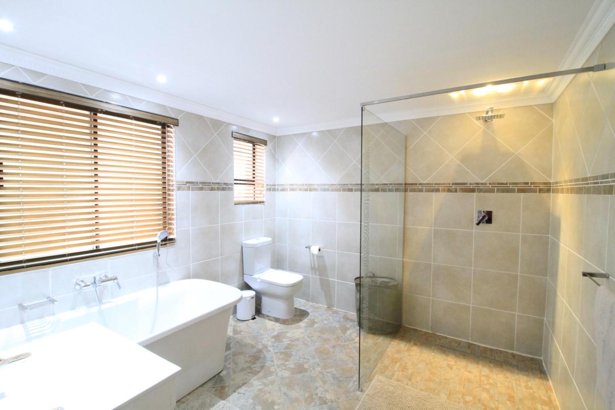 7 At Brainline Apartment พริทอเรีย ภายนอก รูปภาพ